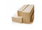 Dřevěné stavební hranoly