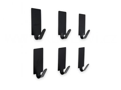 hacek cerny samolepici