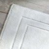 white bath mat2