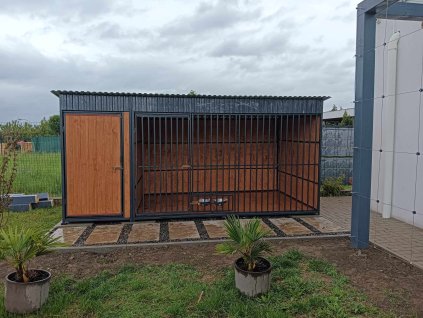 Voliéra pre psa s úložným priestorom 4 x 2 m