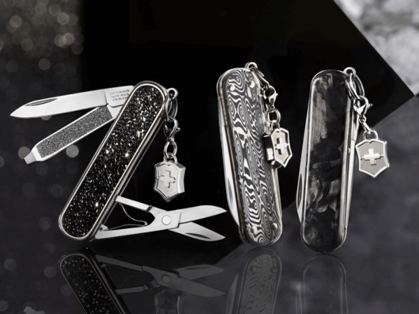 Kolekce kapesních nožů Victorinox Classic SD Brilliant, 58 mm