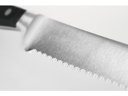 kovany nuz na chleb pecivo dvojite zoubkovane ostri classic 23 cm wusthof solingen 4152 23