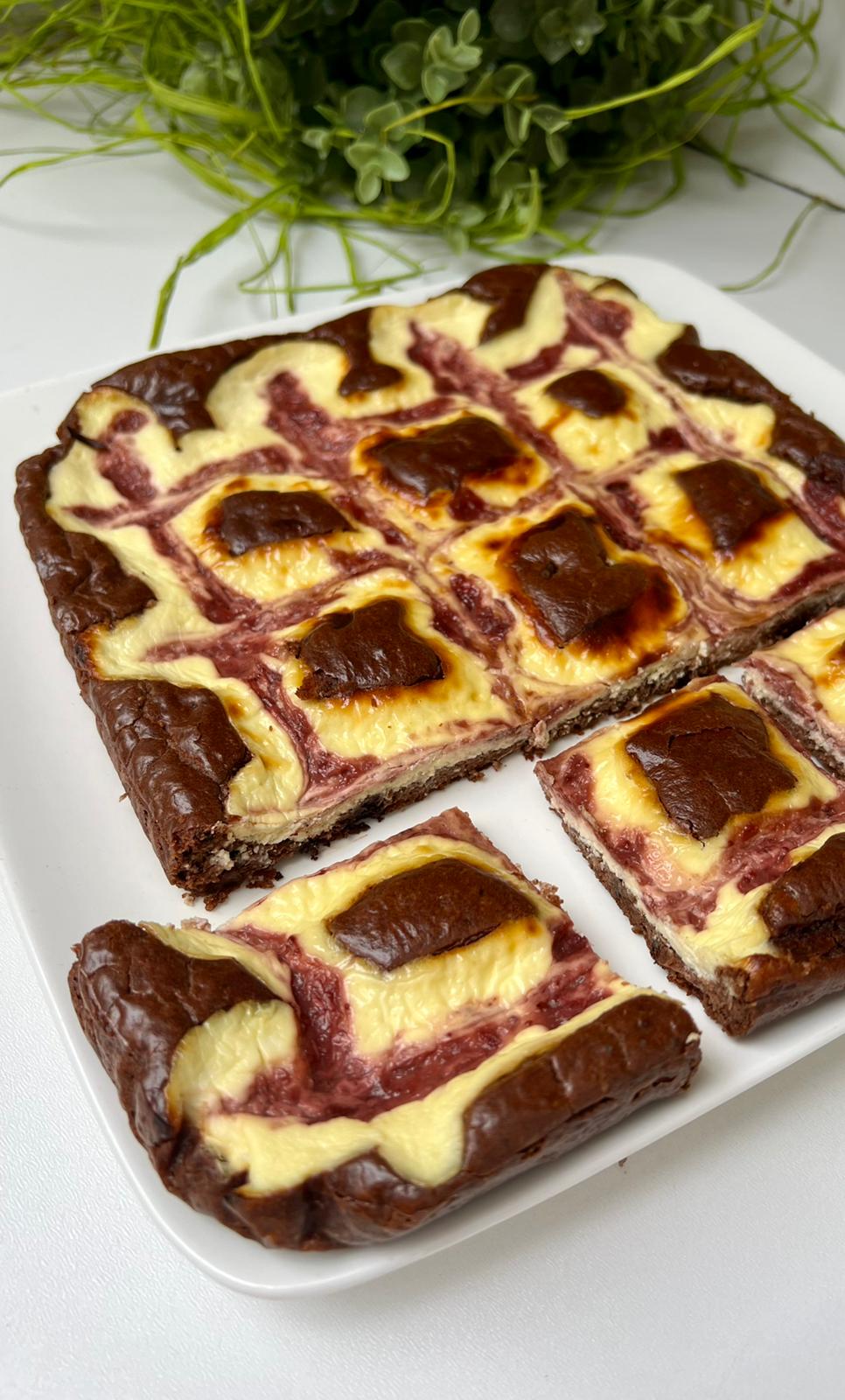 Prošívaný dort s jahodovým džemem