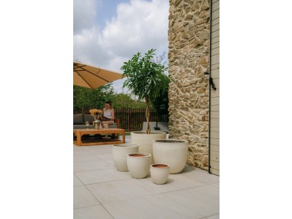 Keramickykvetinaclancelotkremovymrazuvzdorny6