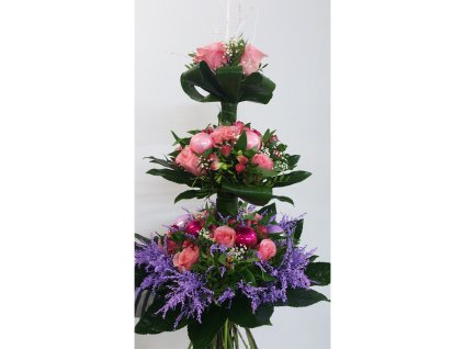 poschodová fialová kytica