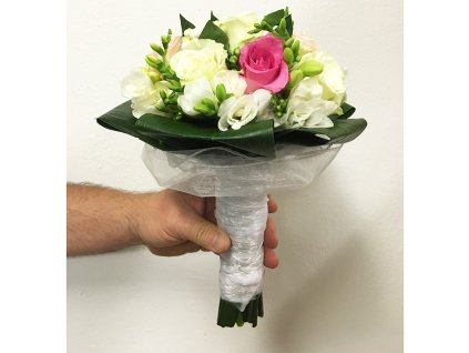 Jemná svadobná kytica 1