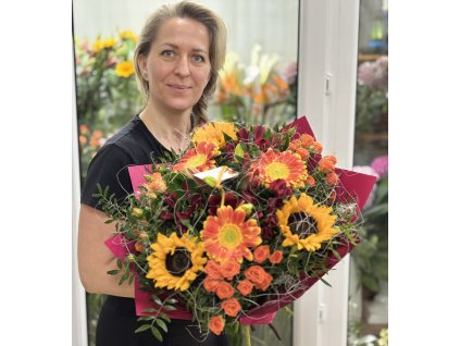 Slnečná okruhlá kytica