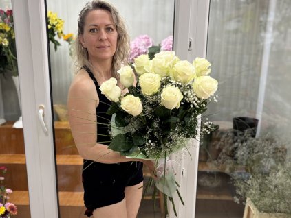 Kytica z 11 bielych ruží