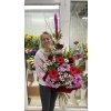 Mohutná kytica na výšku v červeno-rúžových farbách