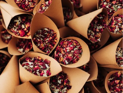 Sušené květy k házení