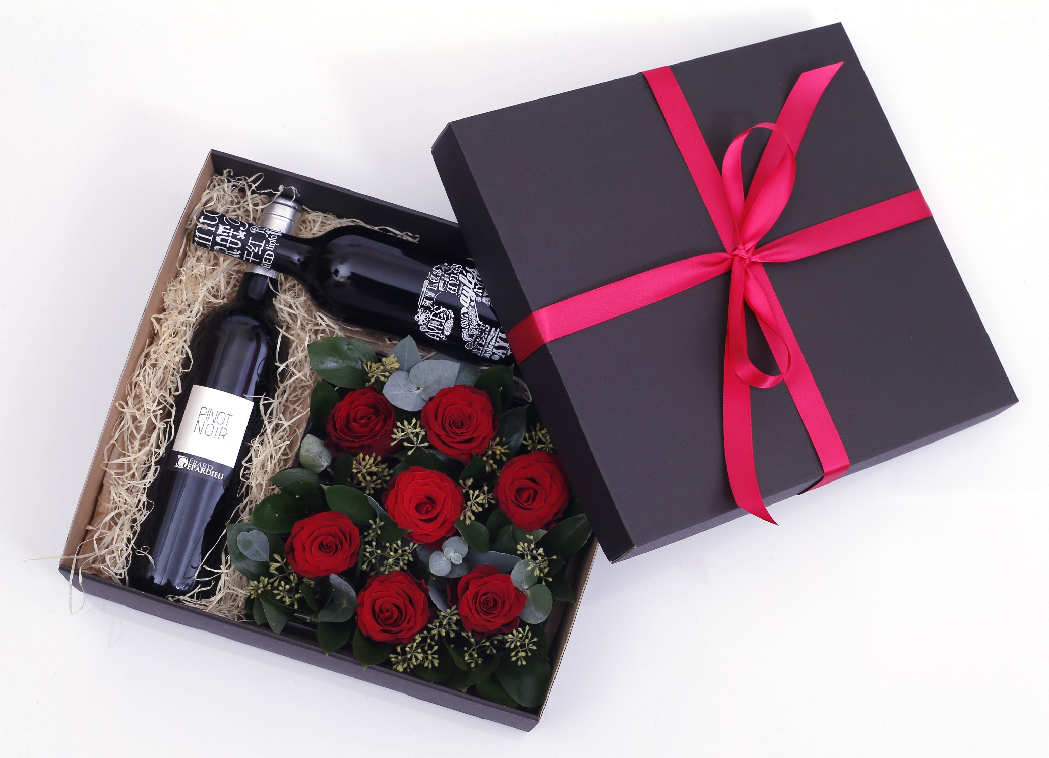 květiny Botanika Květinová krabice s rudými růžemi v dárkové kazetě