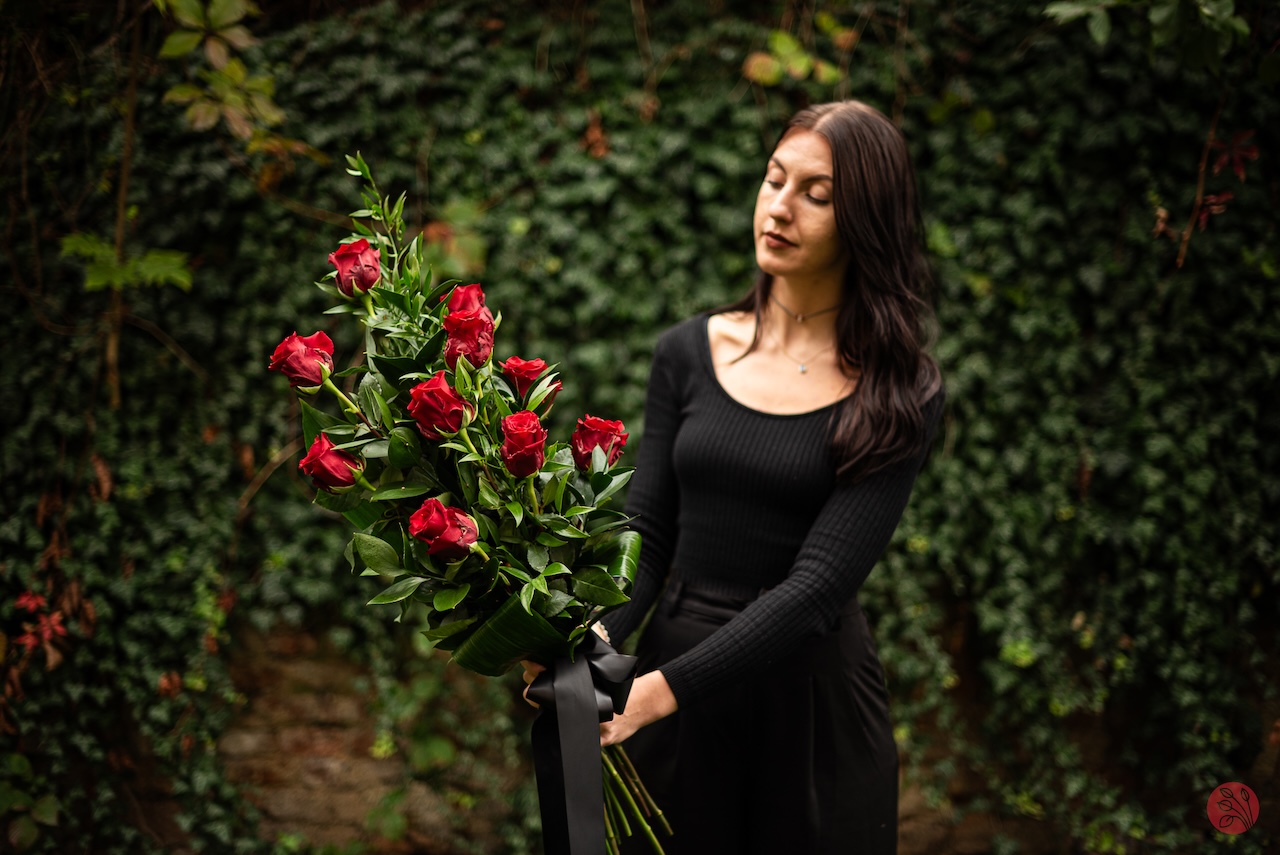 🕊 Funeral Flowers – A Tribute of Respect and Love