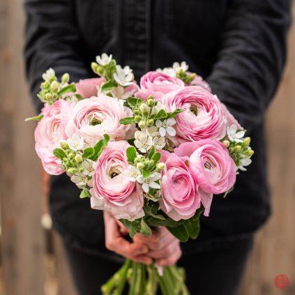 kvetiny s dorucenim v brne kvetinybrno 9