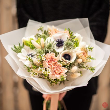 Karamelový karafiát - kytice k doručení v Brně