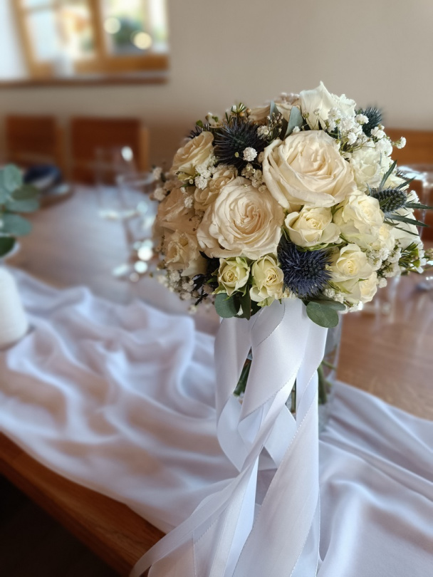 1_svatba_kytice_mimosa