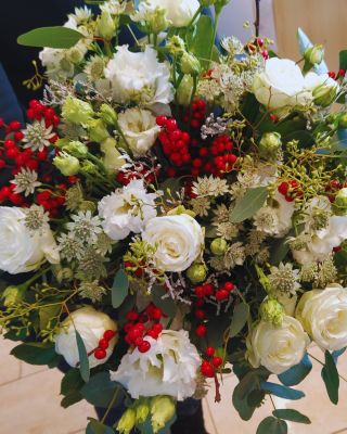 V zimě je doma často šedivo… 💐 A právě proto máme kytice tak rádi. I jedna kytice dokáže rozjasnit interiér a zlepšit...