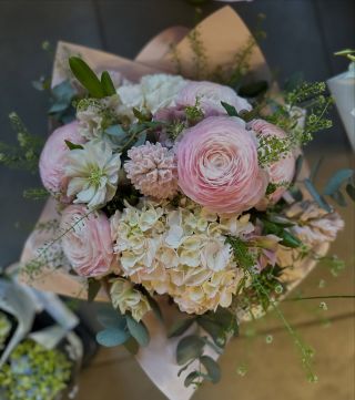 Jemnost, která řekne víc než tisíc slov 🤍 📍 Rozvážíme po celé Praze 🚚 Doprava zdarma při nákupu nad 1000 Kč Napište nám do...