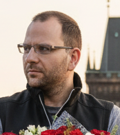                                     Ochotně Vám poradím. Aleš Mácha
                            