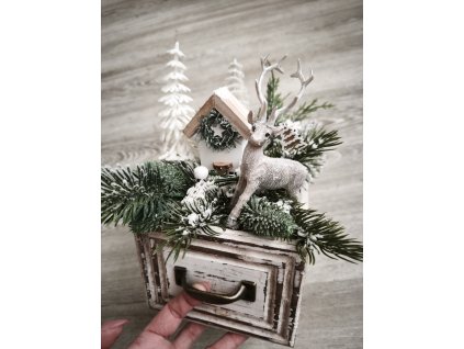 Trvalá dekorace s jelenem