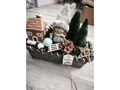 Truhlík s domeckem a panenkou