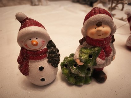 Sada sněhulák a holčička