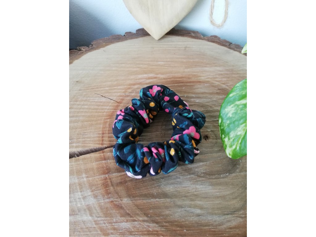 Gumička do vlasů (scrunchies) RŮŽOVÉ KYTIČKY