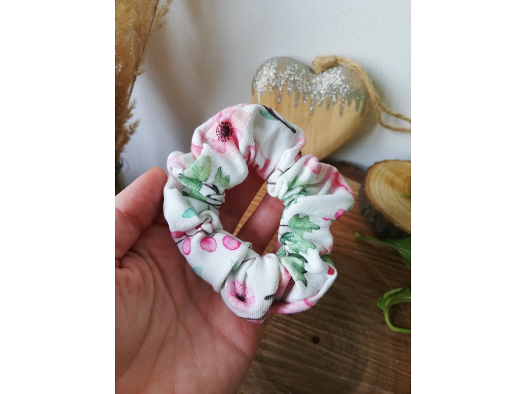 5226 gumicka scrunchies