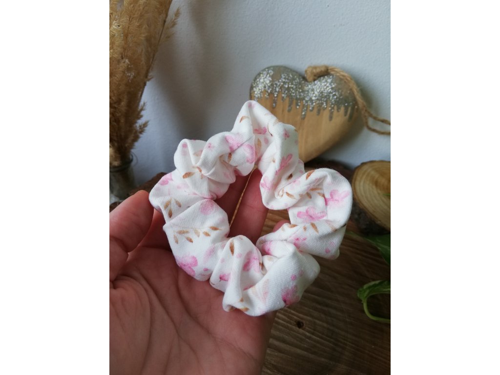 5229 gumicka scrunchies