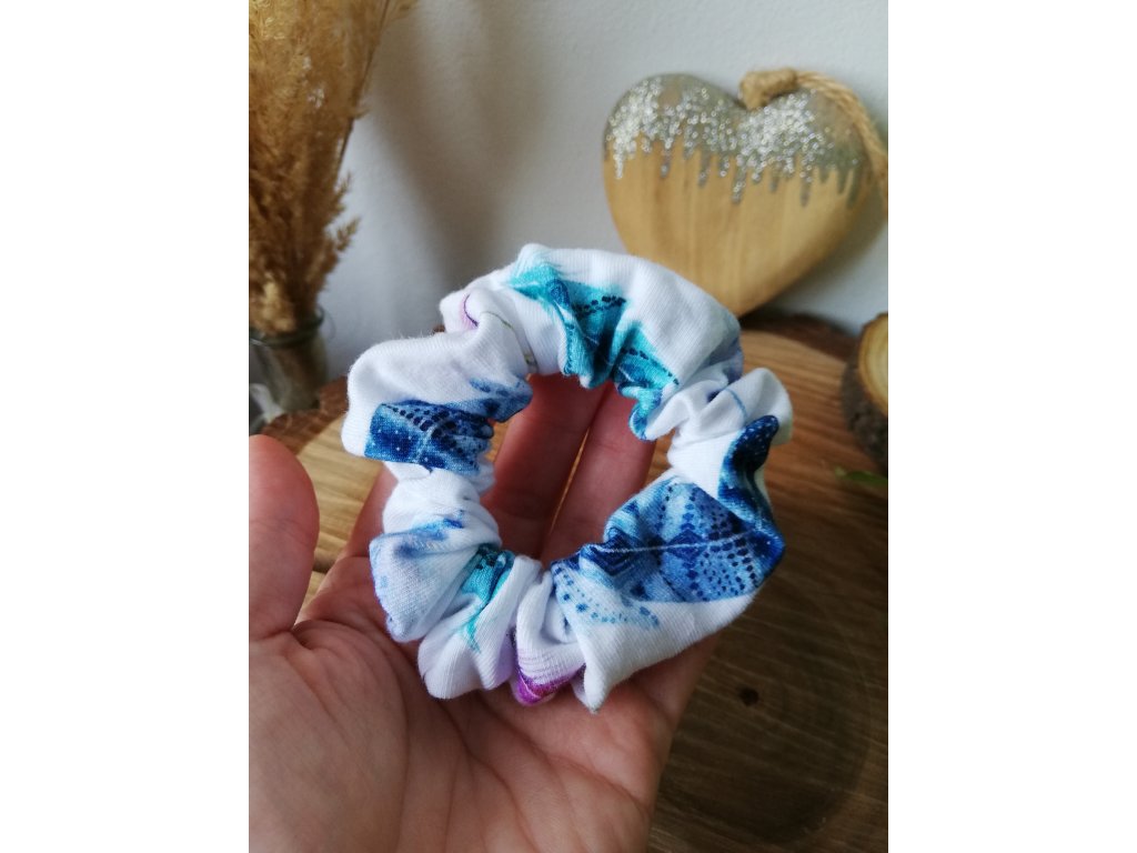 5238 gumicka scrunchies