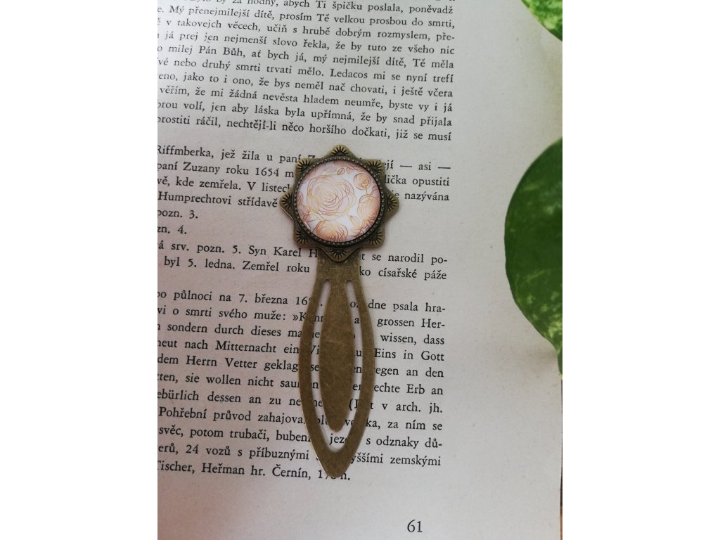 9135 9135 zalozka do knihy zlate ruze