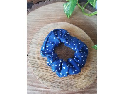 Gumička do vlasů scrunchies MODRÁ S BÍLÝMI PUNTÍKY
