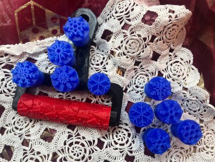 Sada na tvoření - váleček s texturou, madlo a 5ks razítek