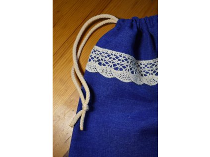 Modrý pytlík s krajkou 01