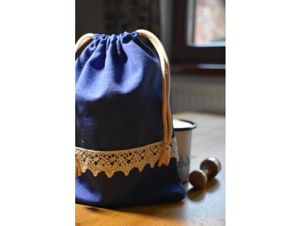 Modrý pytlík s krajkou 02