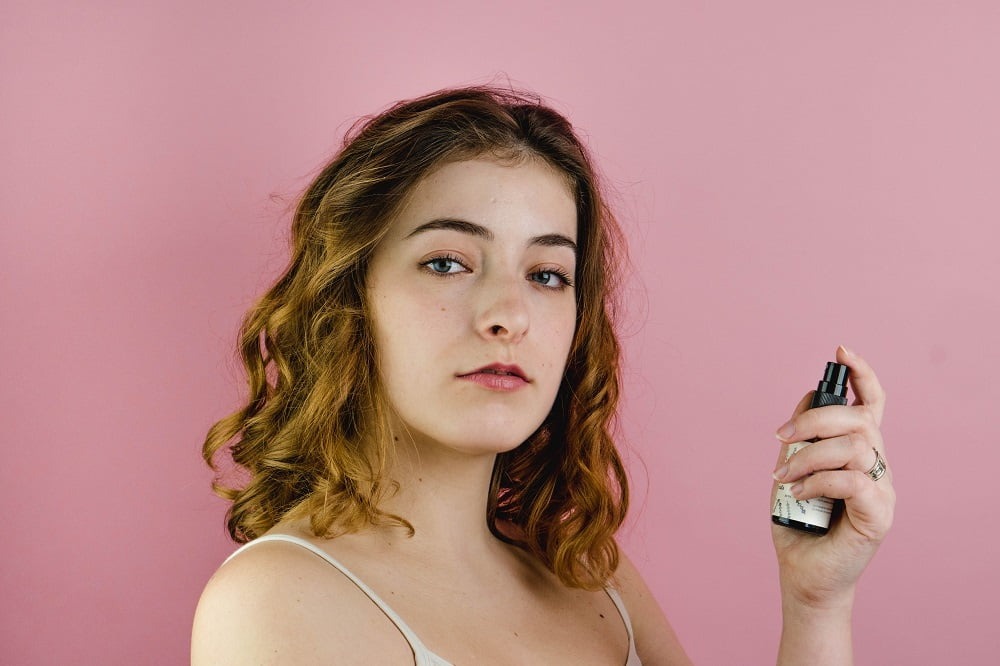 Starostlivosť o normálnu, suchú a citlivú pleť pred 30-tkou – ako na to správne?