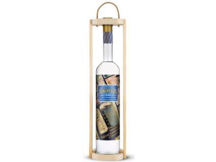 180 1 juniperus drevo c