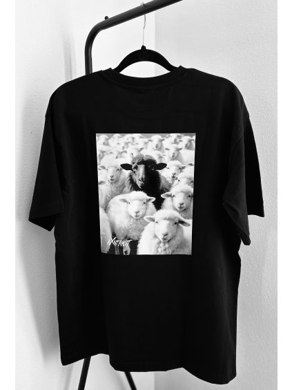 Triko BLACK SHEEP