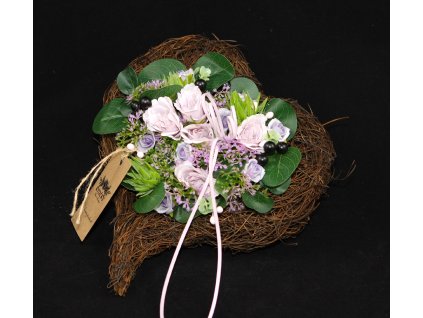 Srdce z hnědého proutí