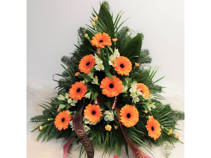 08 03 SMUTEČNÍ IKEBANA