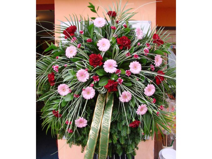 06 SMUTEČNÍ VĚNEC VELKÝ