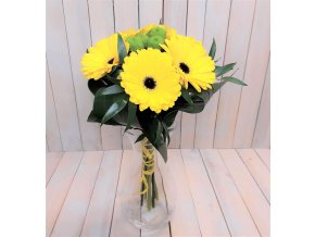 38 GERBERA ŽLUTÁ ŽEZLO