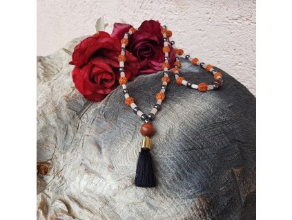 Christi Náhrdelník (rudraksha, hematit)1
