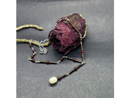 Ely Náhrdelník (granát, perla, nerez)1