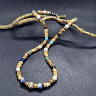 Síla přírody a elegantní styl...aneb náš nový náhrdelník pro moderního muže. 🤗📿 #nahrdelnik #promuze #kolekce #karhy...