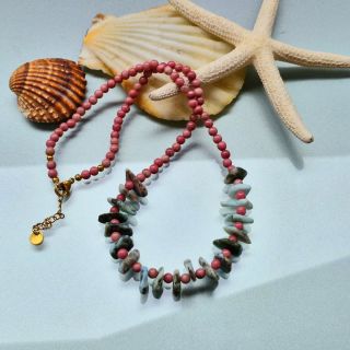 Navzdory počasí jsme se dnes trochu vyletnili 📿🐚 #sperky #autorskesperky #jewellery #leto #sperkyzmineralu