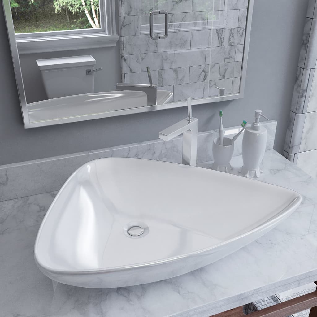 vidaXL Keramické umývadlo biele 645x455x115 mm trojuholníkové