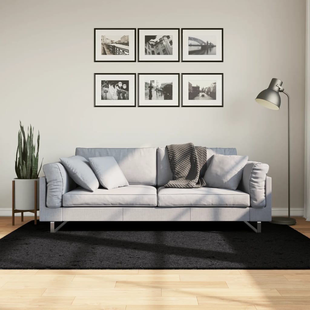 vidaXL Koberec OVIEDO krátky vlas čierny 140x200 cm