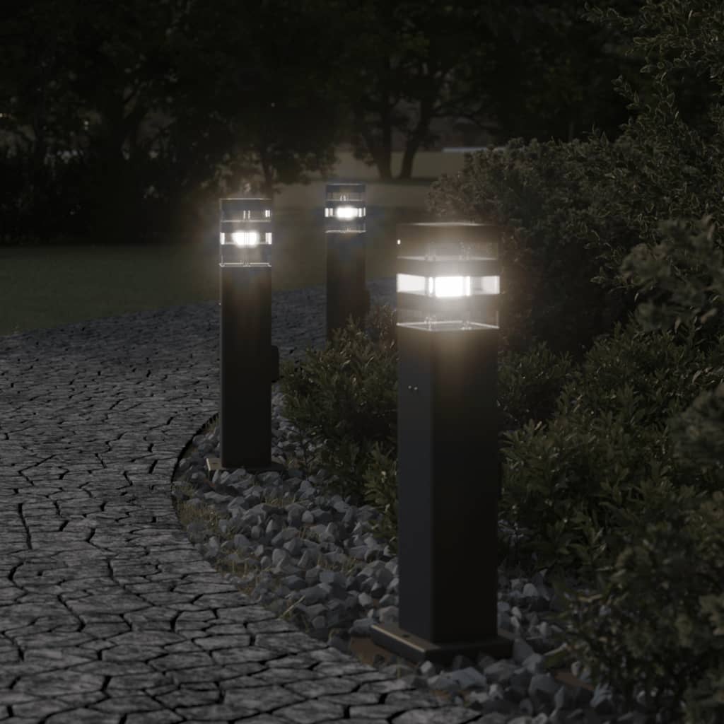 E-shop vidaXL Vonkajšie stojace lampy so zásuvkou 3 ks čierne 50 cm hliník