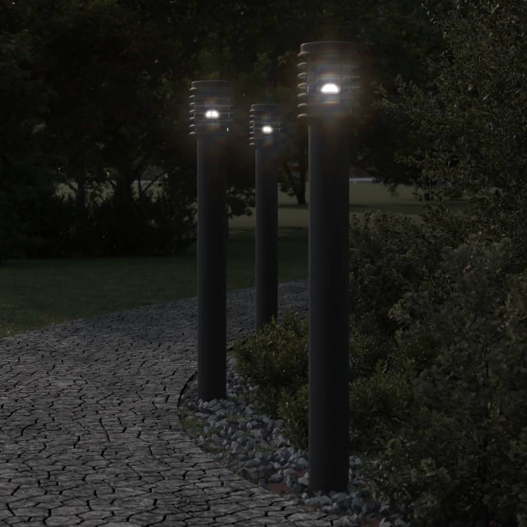 E-shop vidaXL Vonkajšia stojaca lampa zásuvka čierna 110cm nehrdzavejúca oceľ