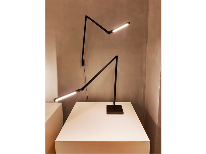 designová stolní/nástěnná lampa Untitled Linear